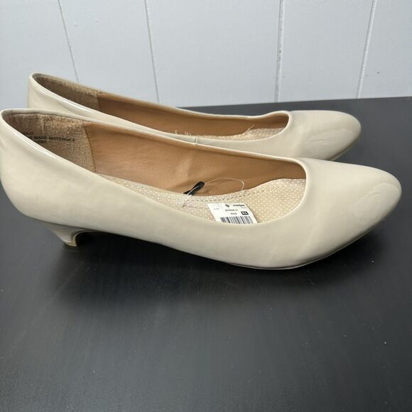 Union Bay Women’s Size 11 M Jenna-U Beige Low Heel Business Casual Glossy - Picture 6 of 9